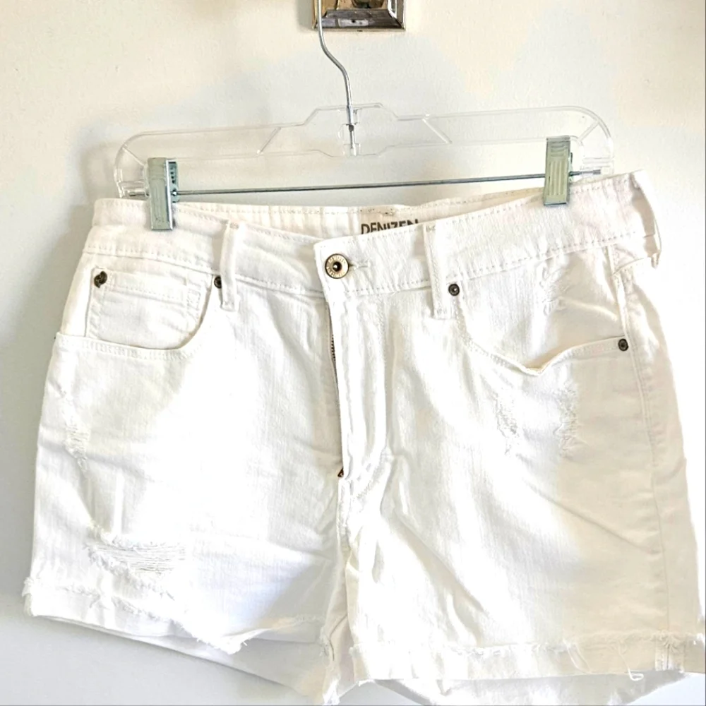 Denizen by Levi white jean shorts distressed